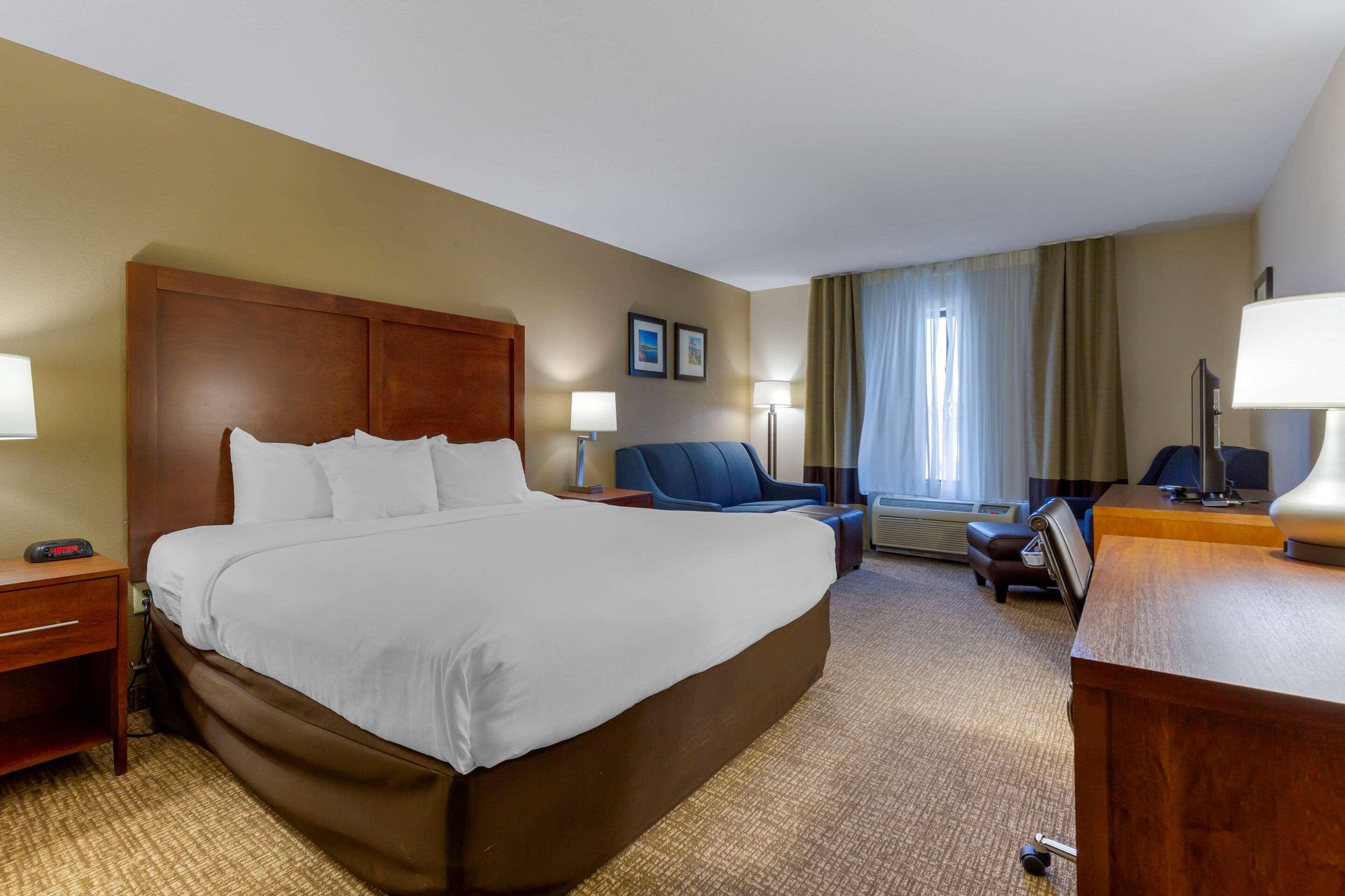 Comfort Inn & Suites Кеймбрідж Екстер'єр фото